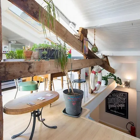 La Mansarde Du Port Familly Pensión *