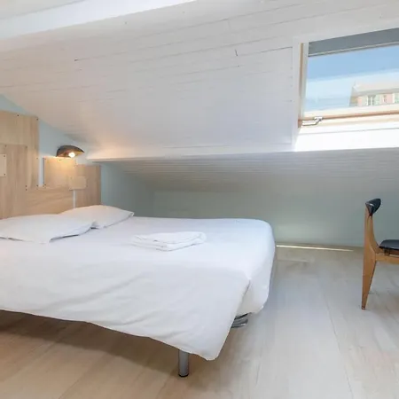 La Mansarde Du Port Familly * Nice